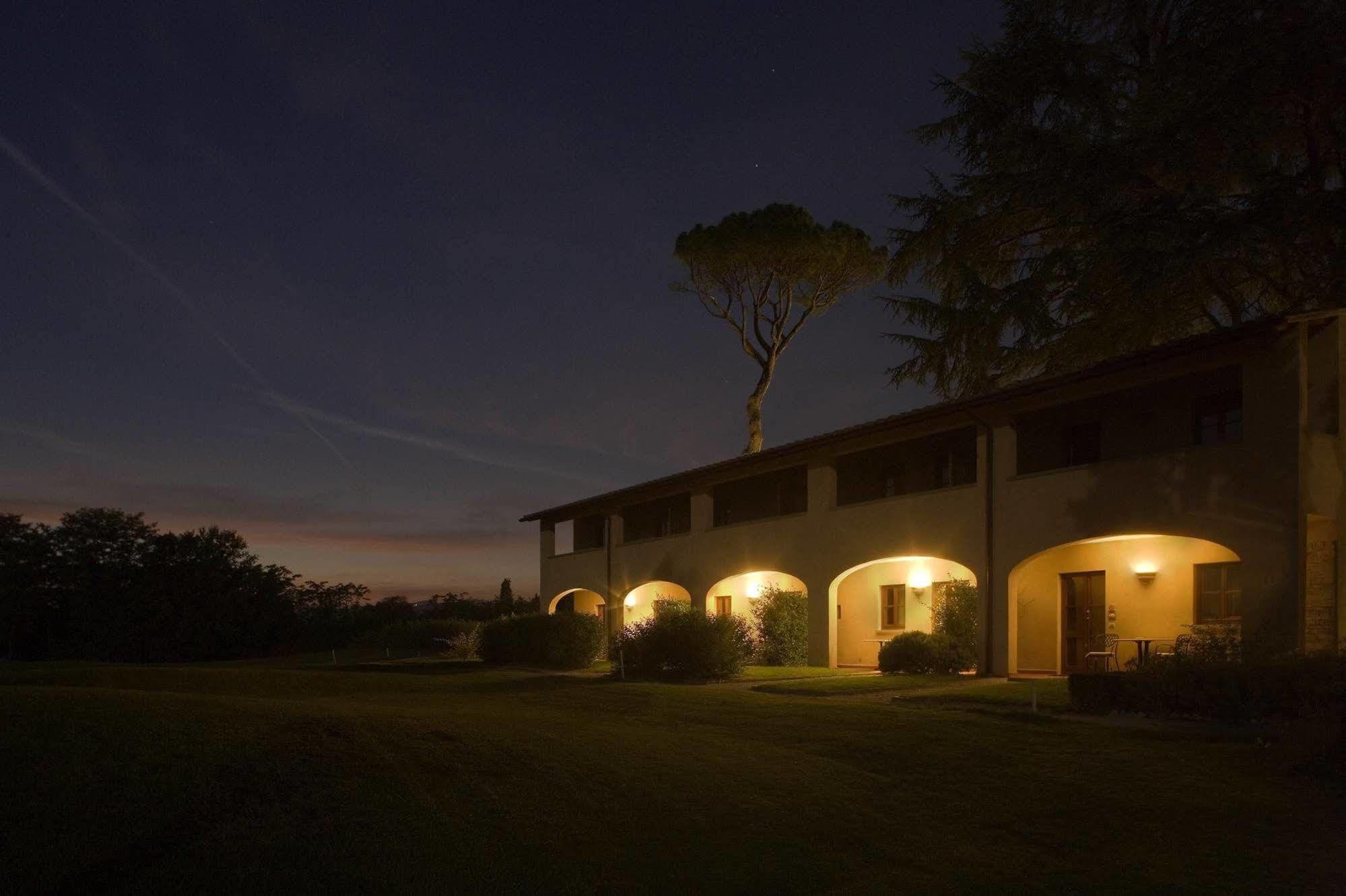 Unahotels Poggio Dei Medici Toscana Scarperia Exterior photo